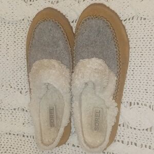 SOREL Out N About Moccasin Gray Brown Slippers